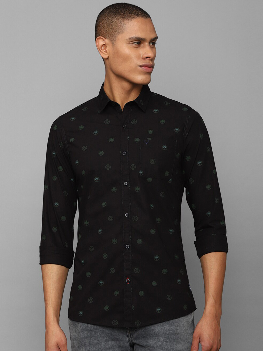 

Allen Solly Sport Men Printed Cotton Regular Fit Casual Shirt, Black