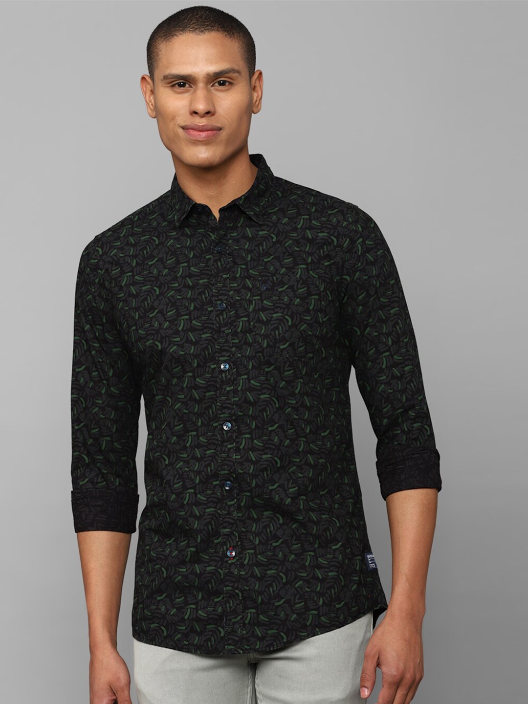 

Allen Solly Sport Men Printed Cotton Regular Fit Casual Shirt, Black