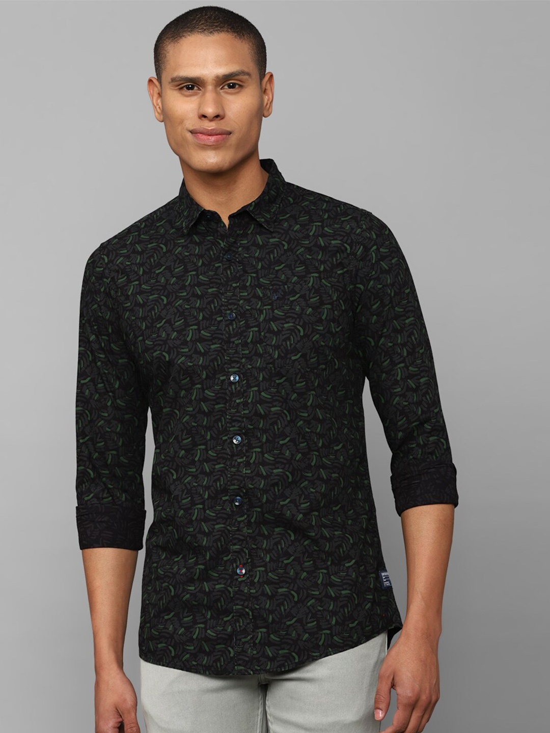 

Allen Solly Sport Men Printed Pure Cotton Casual Shirt, Black