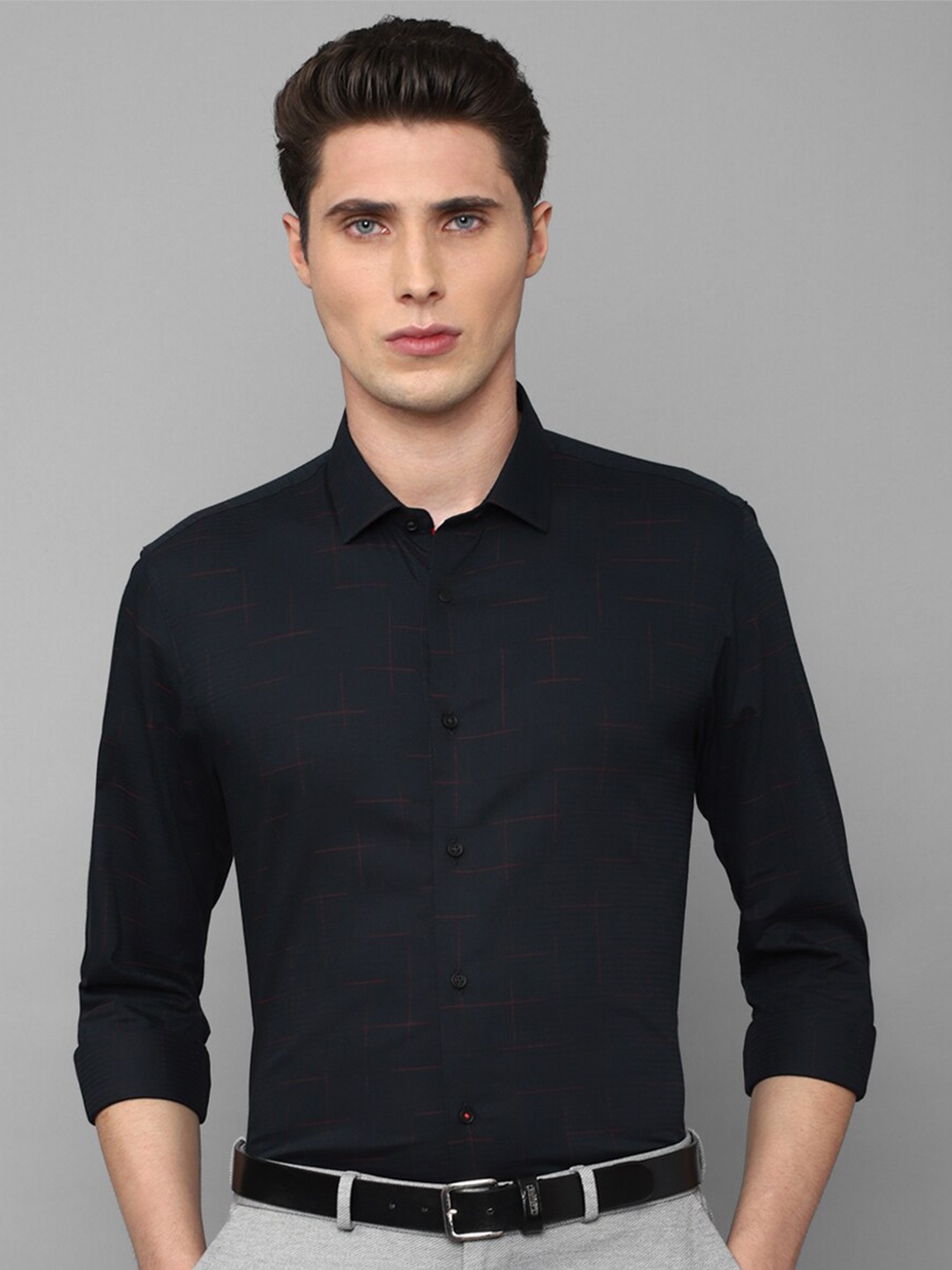 

Louis Philippe Sport Men Slim Fit Printed Cotton Casual Shirt, Navy blue