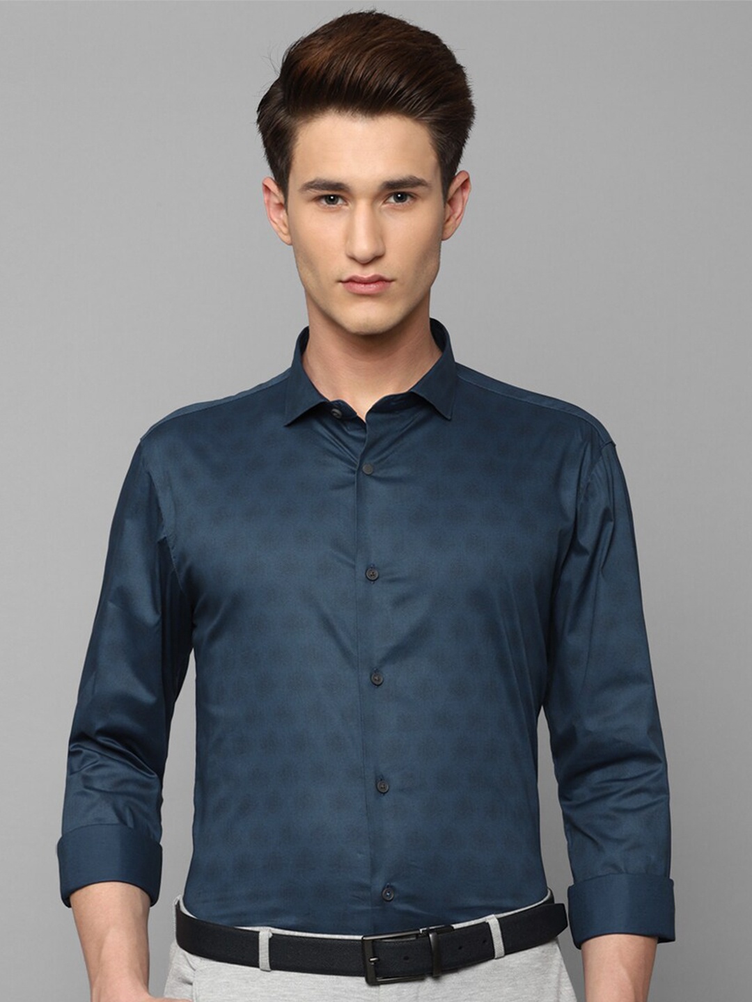 

Louis Philippe Sport Men Slim Fit Cotton Casual Shirt, Blue