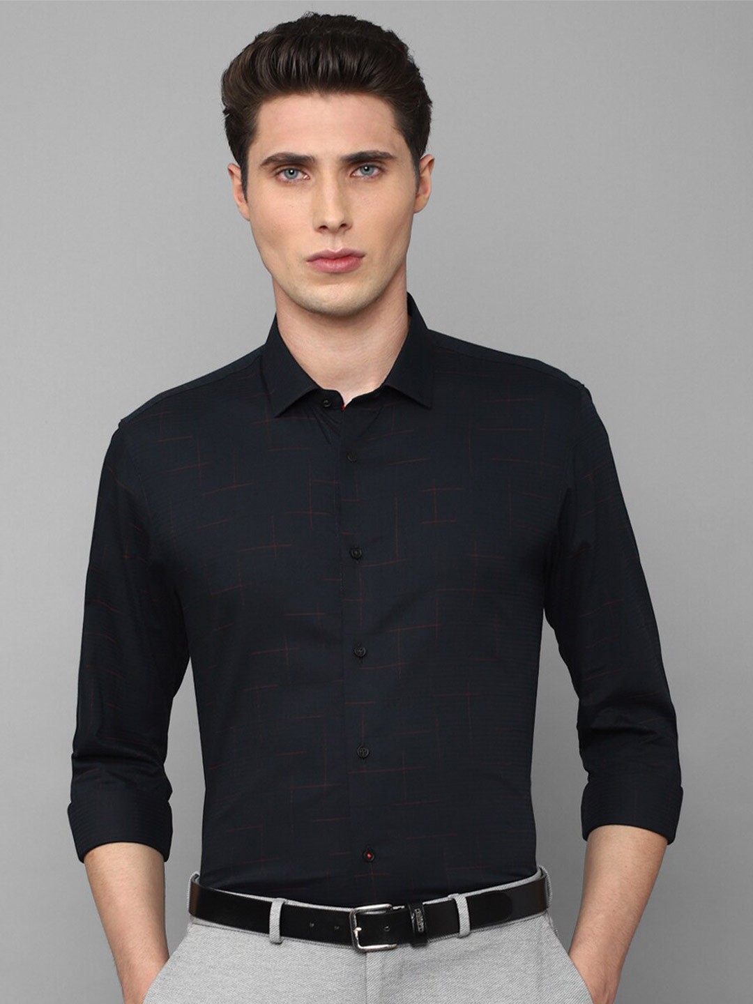 

Louis Philippe Sport Men Slim Fit Printed Cotton Casual Shirt, Navy blue