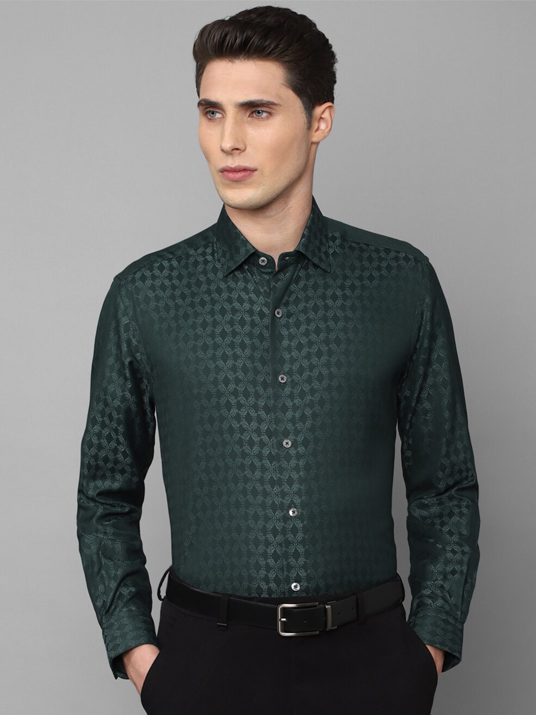 

Luxure by Louis Philippe Men Slim Fit Formal Cotton Shirt, Green