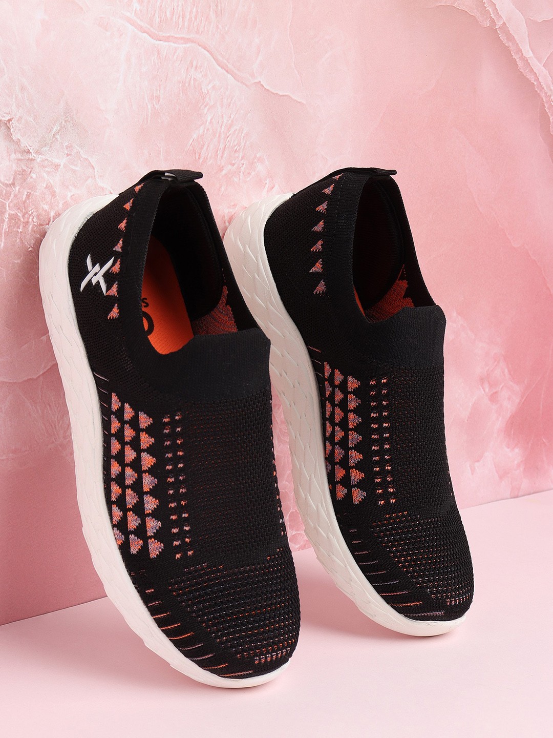 

Carlton London sports Women Woven Design Sneakers, Black