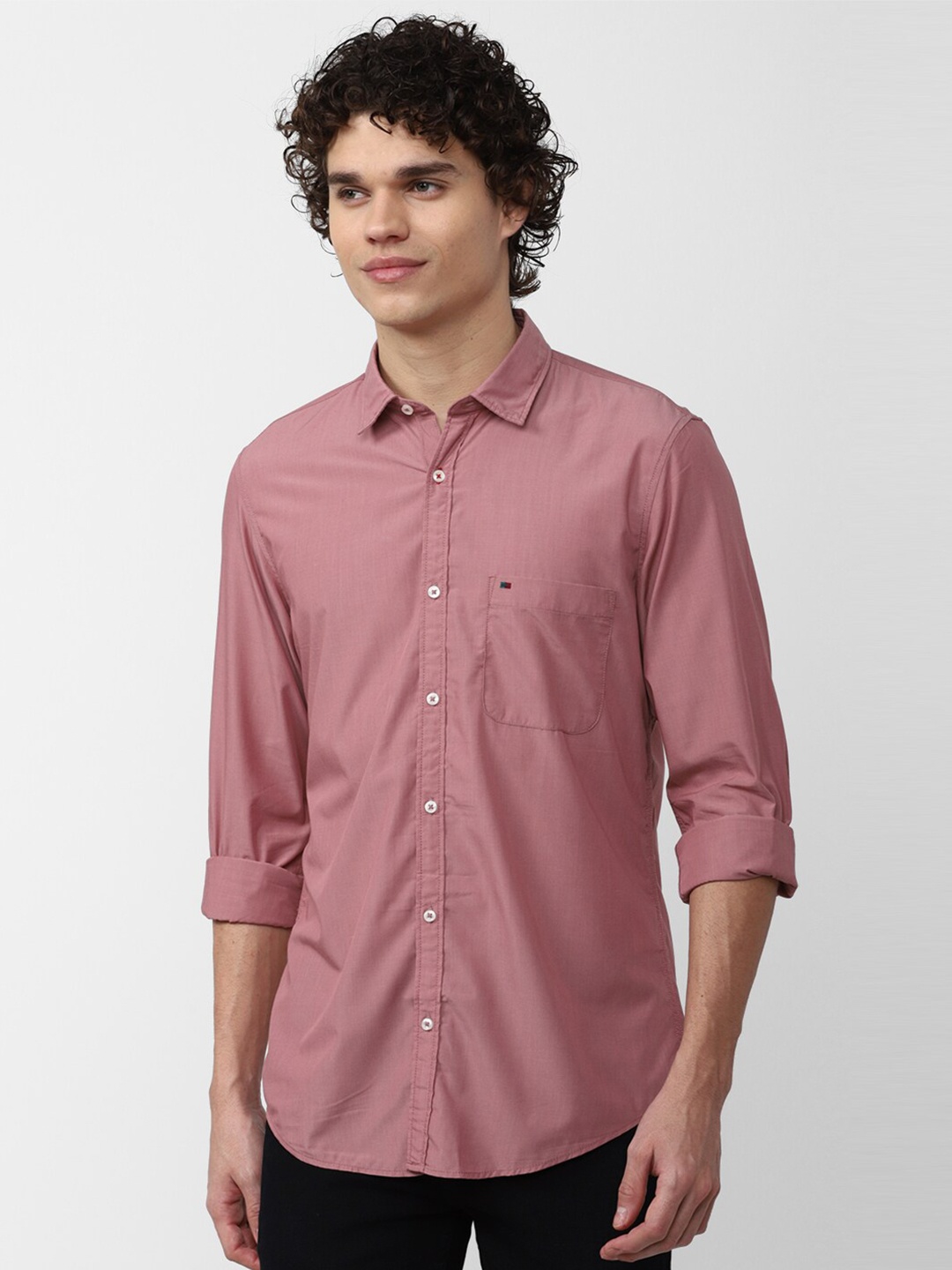 

Peter England Casuals Men Slim Fit Casual Shirt, Pink