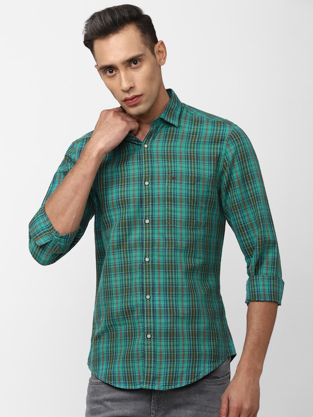 

Peter England Casuals Men Slim Fit Tartan Checks Casual Cotton Shirt, Green