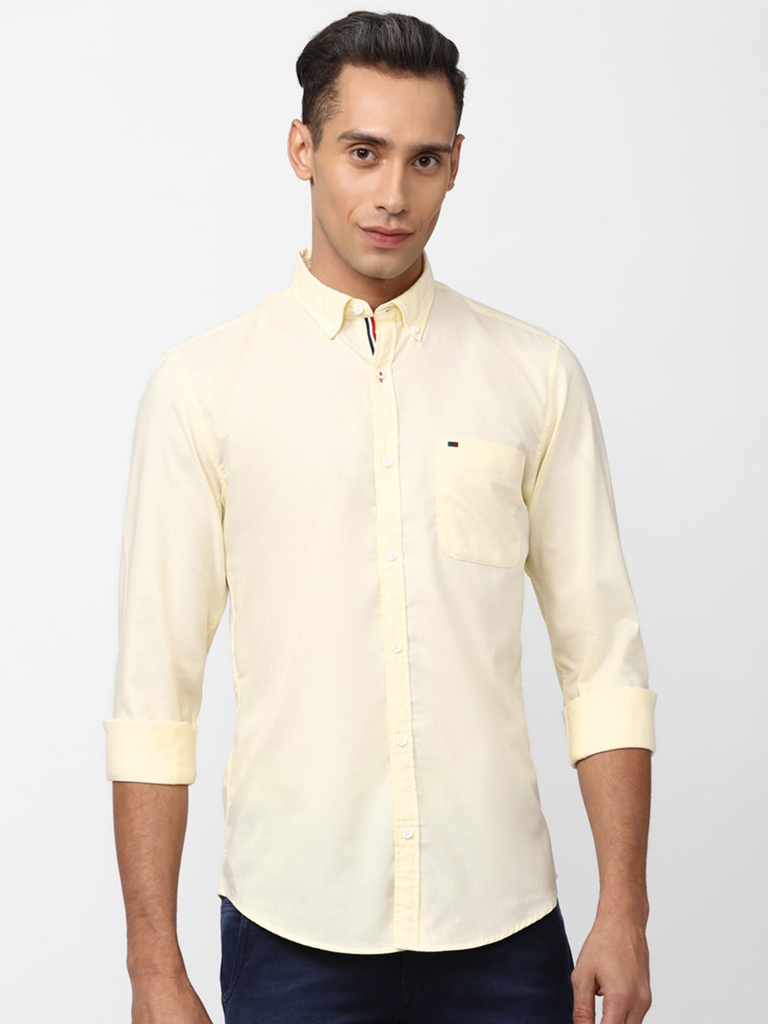 

Peter England Casuals Men Slim Fit Casual Shirt, Yellow