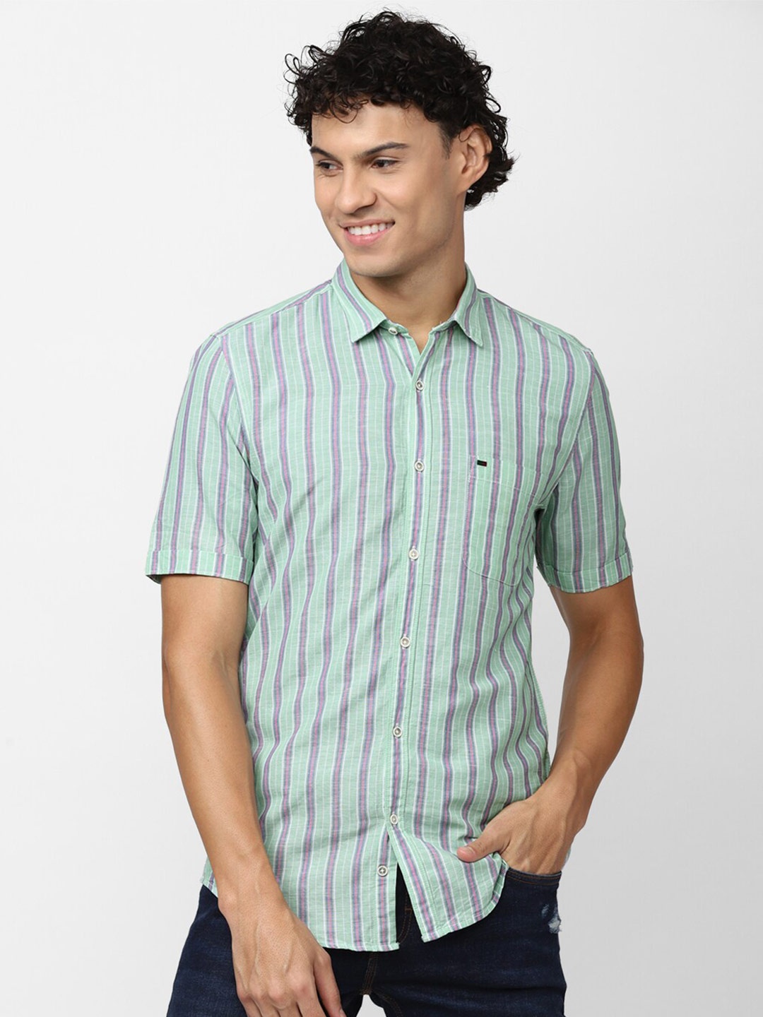 

Peter England Casuals Men Slim Fit Striped Cotton Casual Shirt, Green
