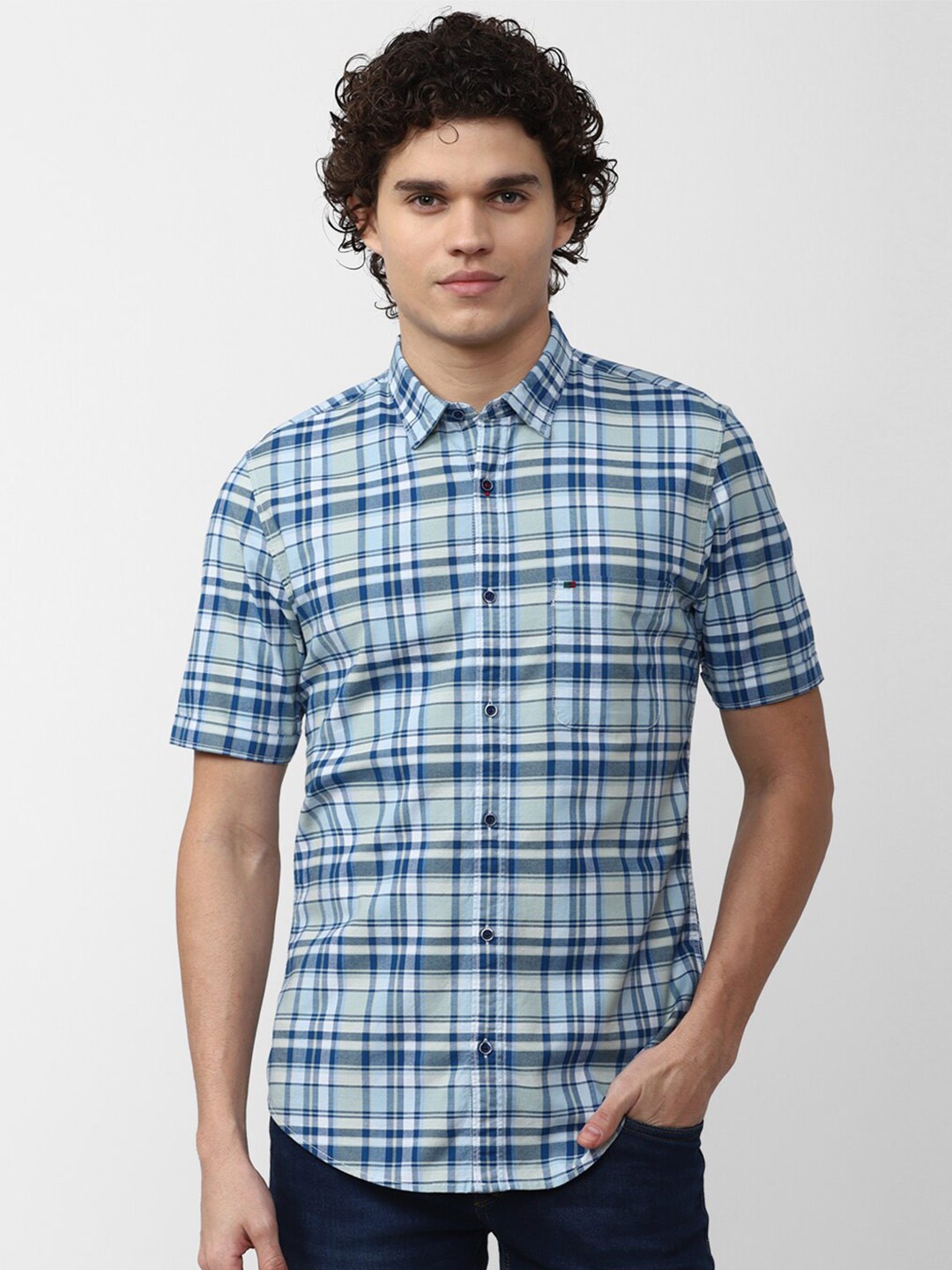 

Peter England Casuals Men Slim Fit Checked Casual Shirt, Blue