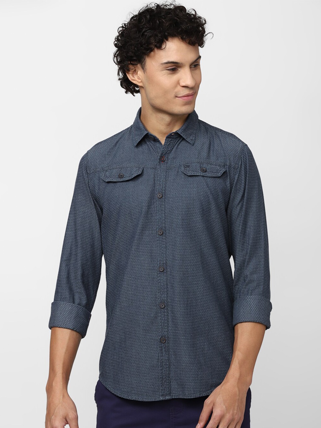 

Peter England Casuals Men Slim Fit Pure Cotton Casual Shirt, Blue
