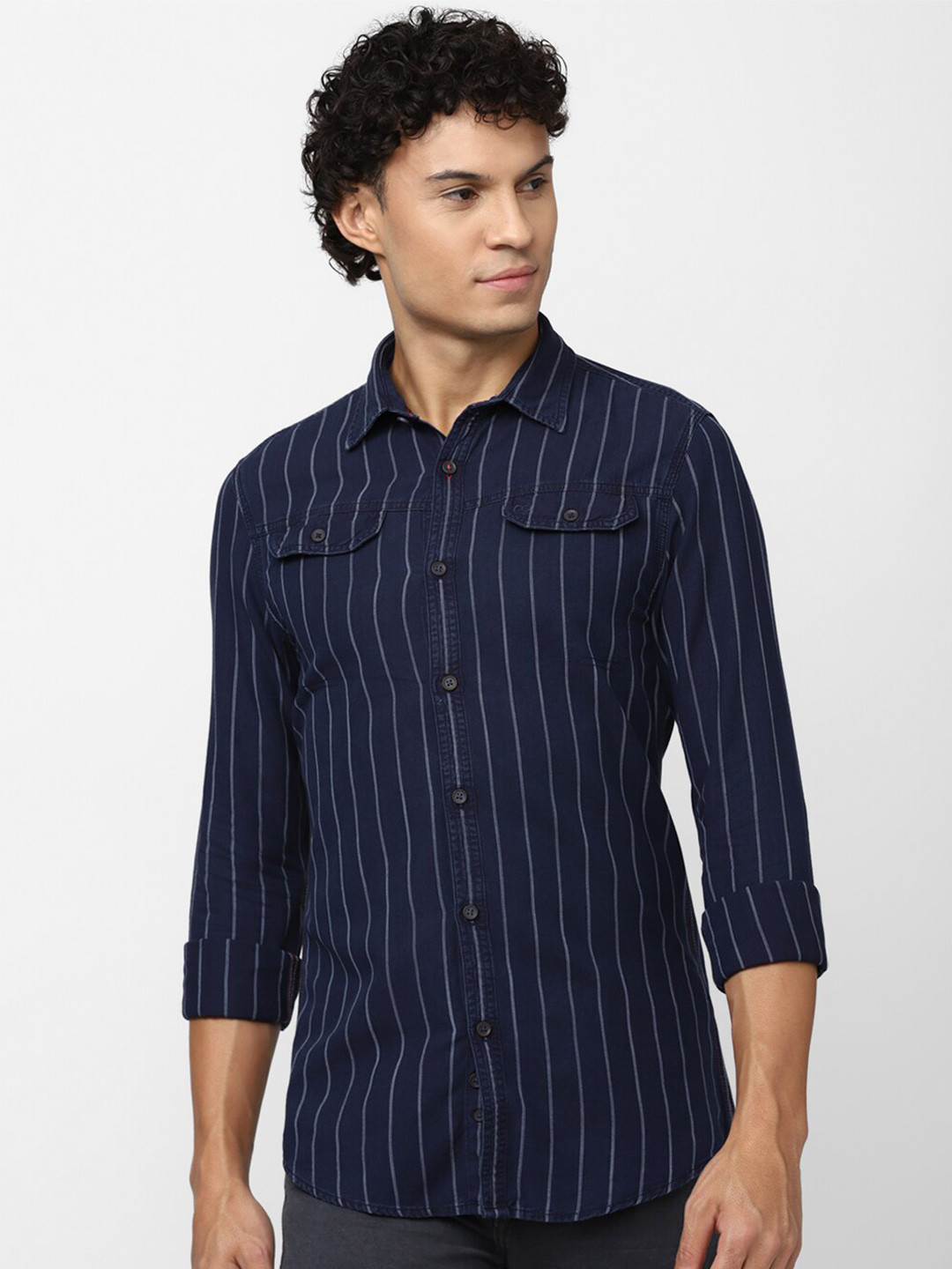 

Peter England Casuals Men Slim Fit Striped Casual Shirt, Navy blue