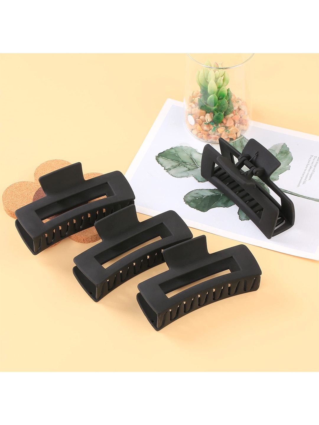 

VAGHBHATT Women Set of 4 Claw Clip, Black