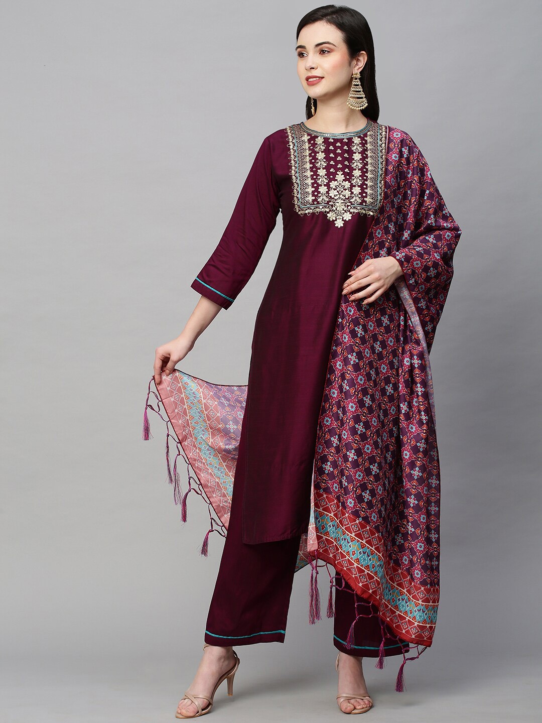 

POONAM DESIGNER Ethnic Motifs Embroidered Round Neck Kurta with Palazzos & Dupatta, Purple