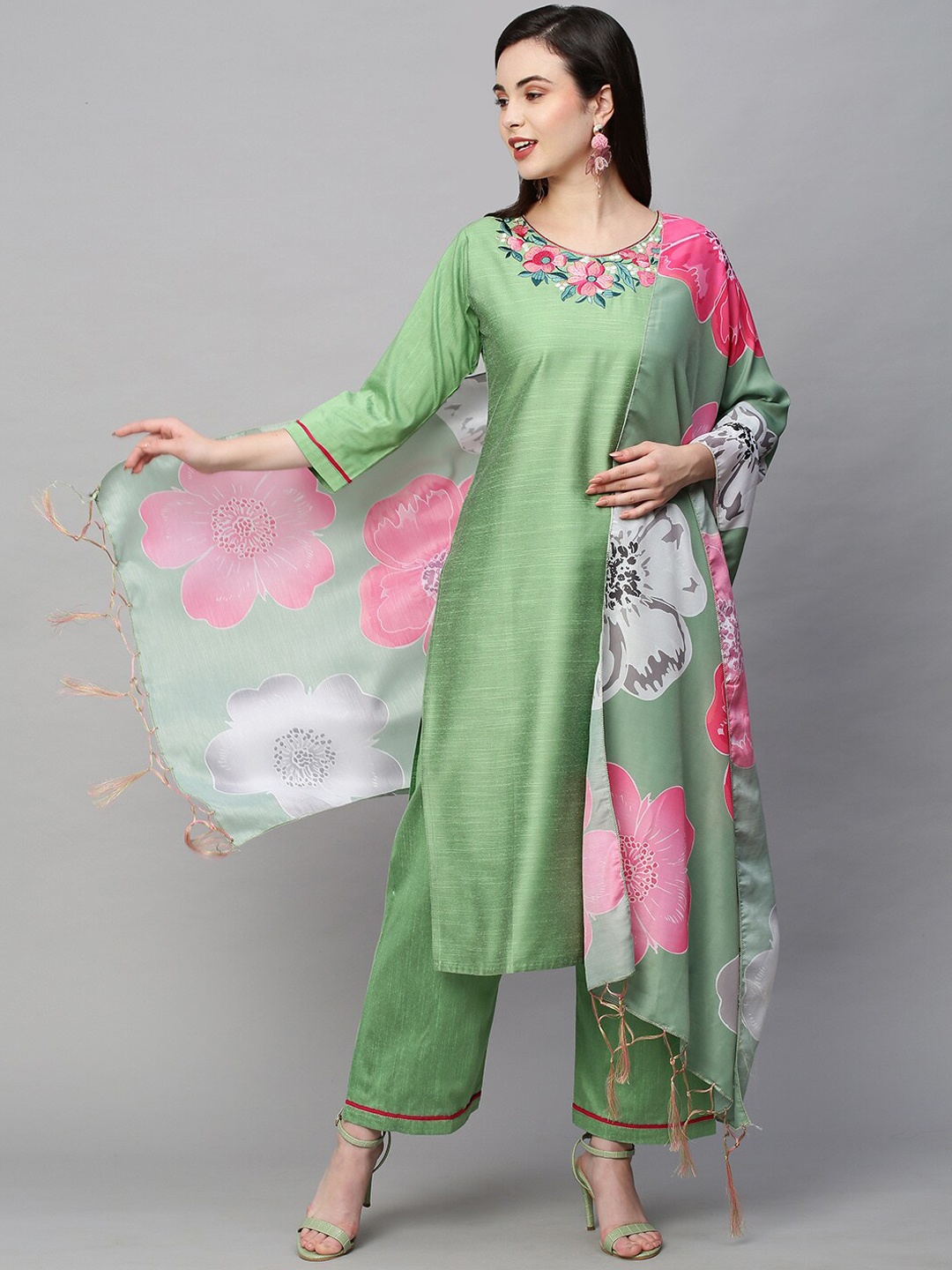 

POONAM DESIGNER Floral Embroidered Round Neck Kurta with Palazzos & Dupatta, Green