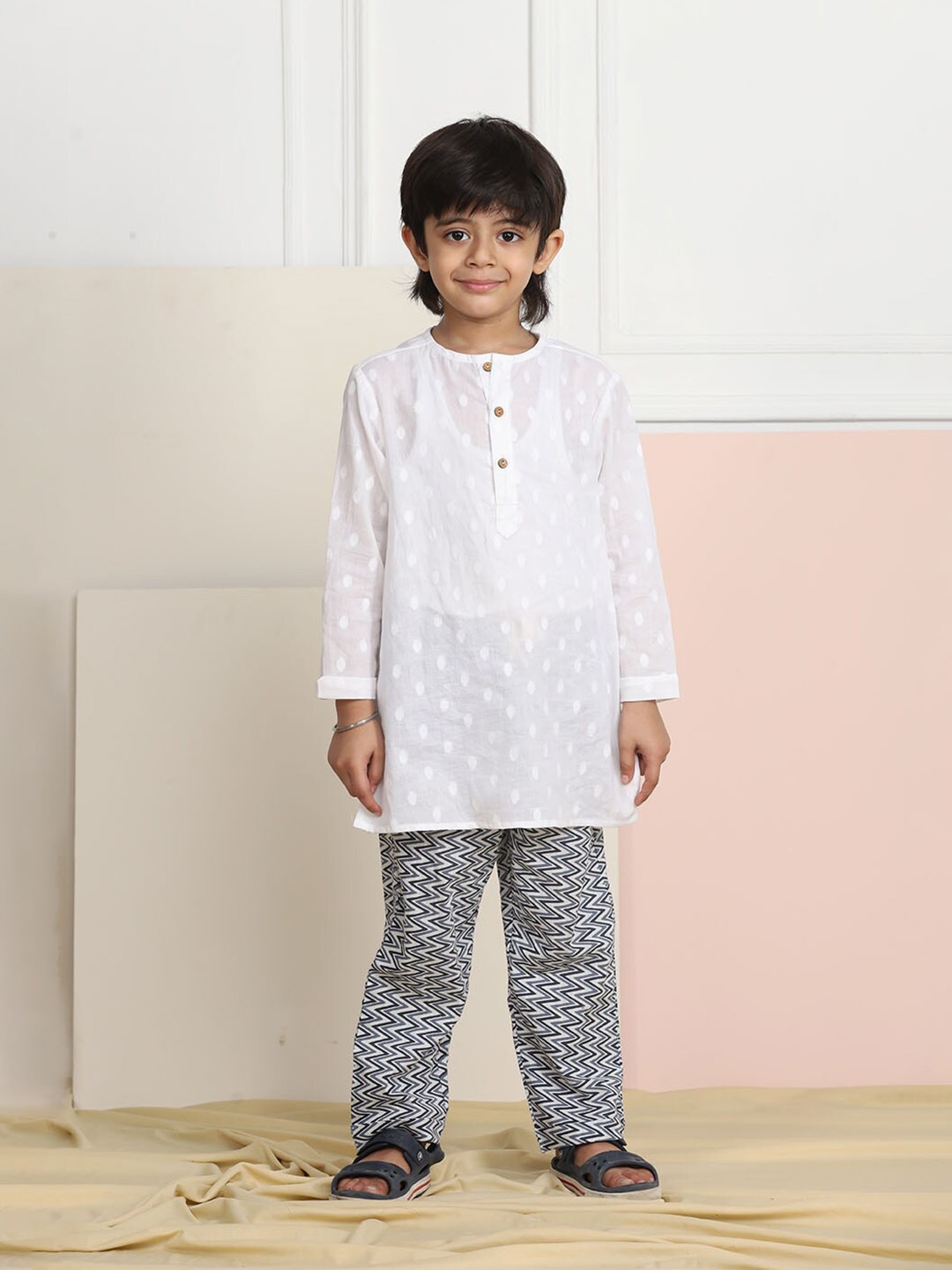 

Biglilpeople Kids Kurta Pyjamas Set, Navy blue