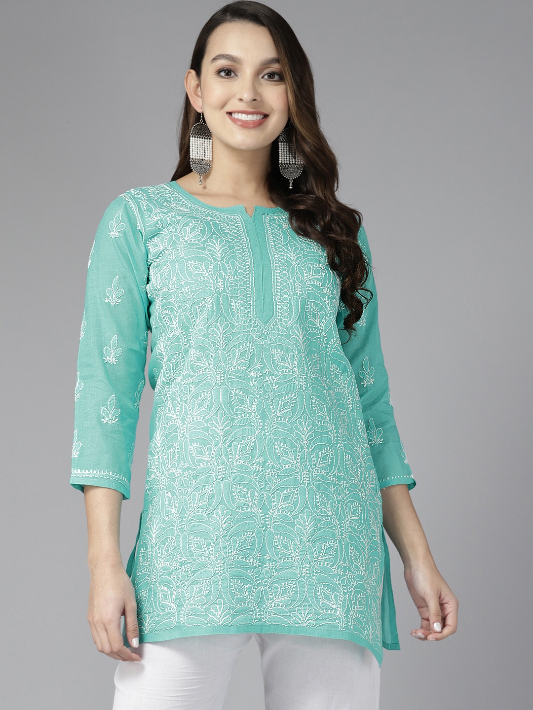 

ADA Women Ethnic Motifs Embroidered Cotton Chikankari Kurti, Turquoise blue