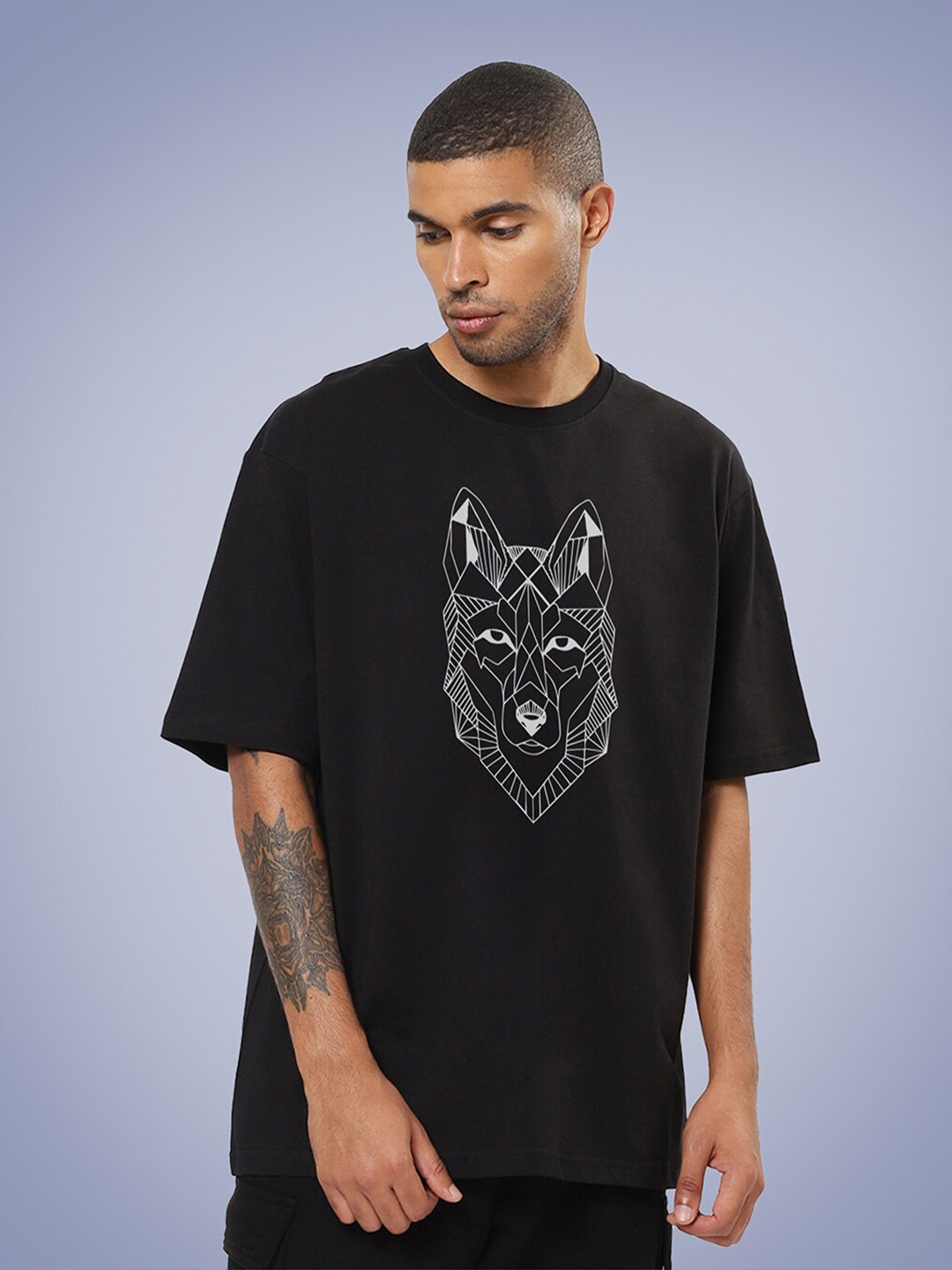 

Mad Over Print Men Printed Loose Cotton T-shirt, Black