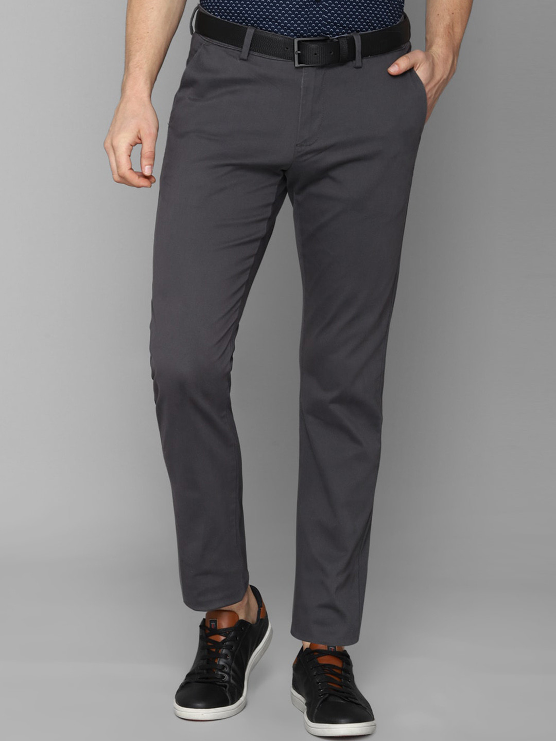 

Allen Solly Men Slim Fit Trousers, Charcoal