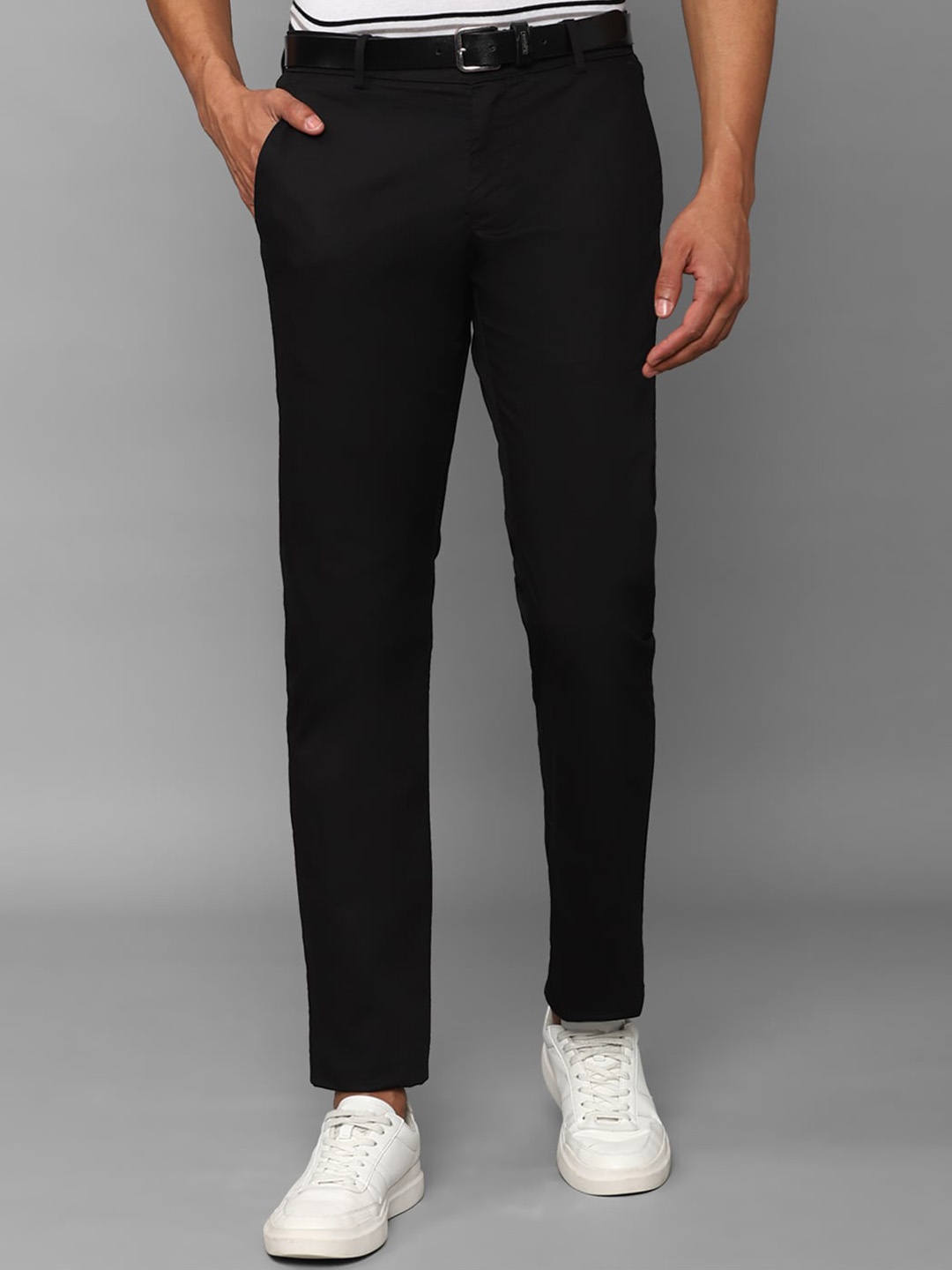 

Allen Solly Men Slim Fit Trousers, Black