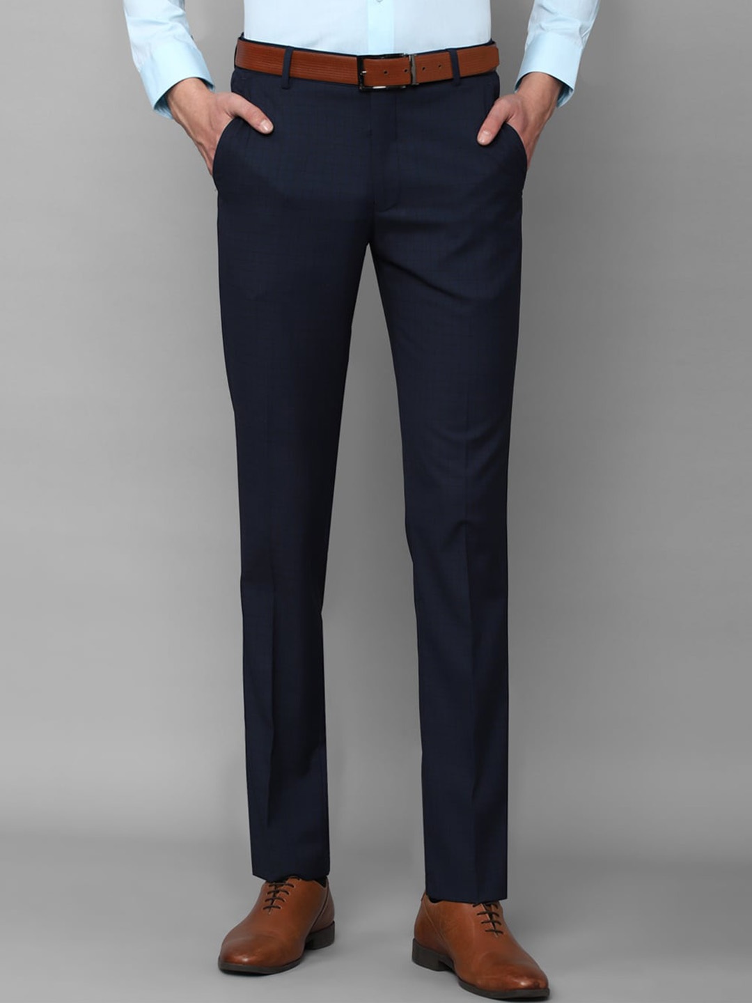 

Louis Philippe Men Textured Slim Fit Trousers, Navy blue