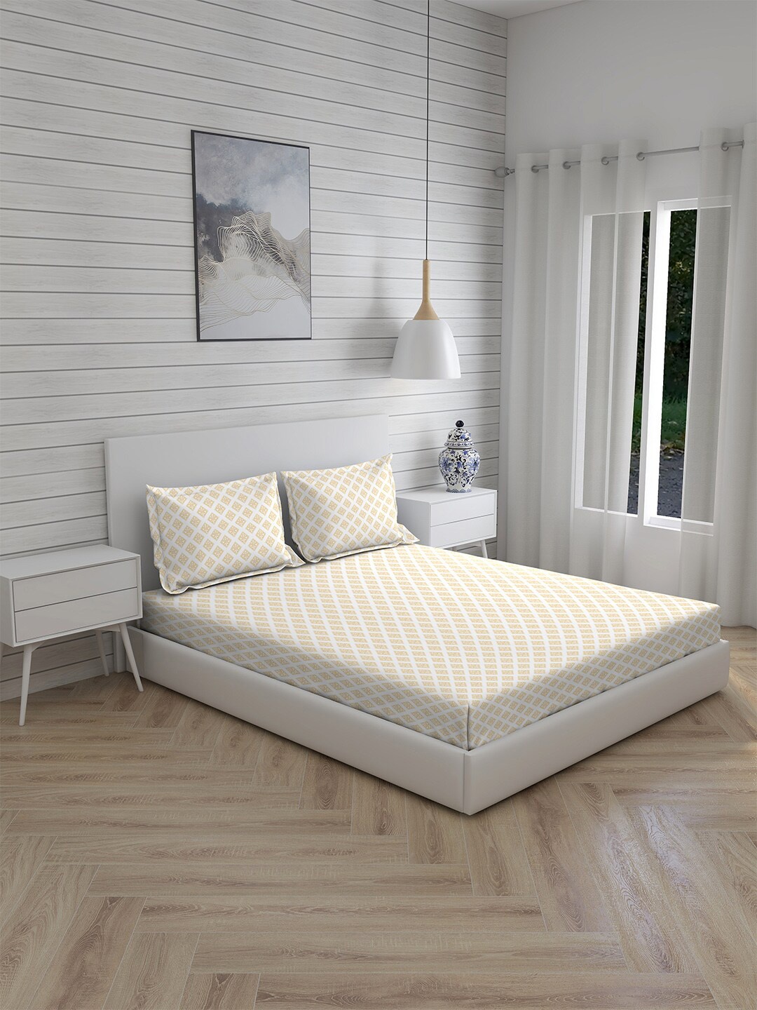 

Boutique Living India Yellow & White Printed 300 TC Cotton King Bedsheet & 2 Pillow Covers