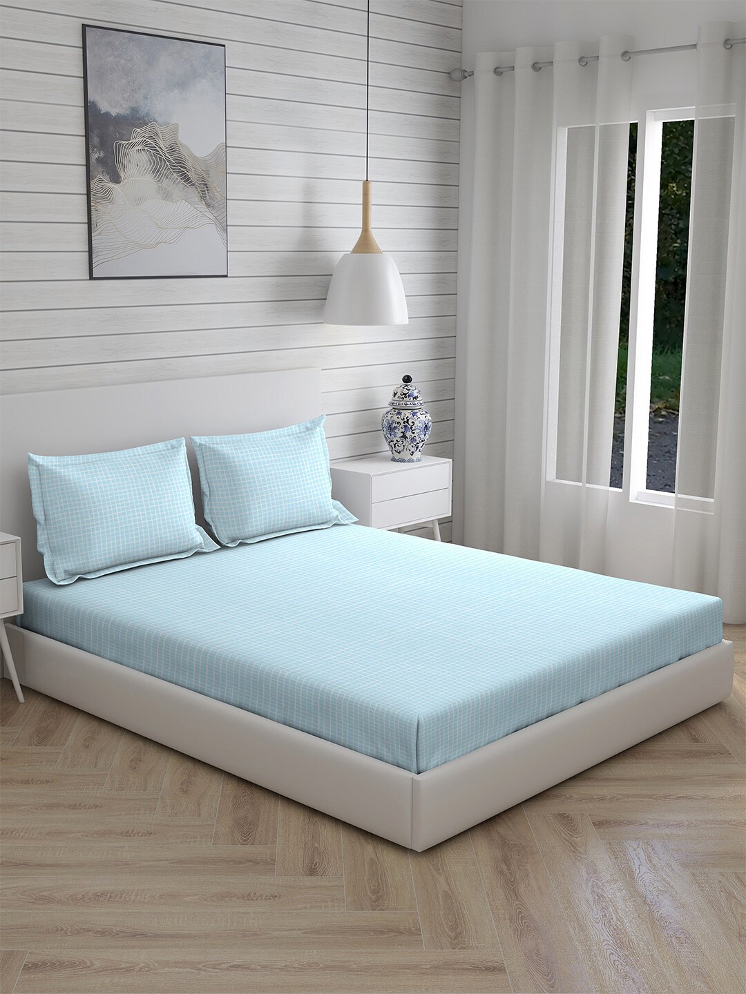 

Boutique Living India Blue & White Printed 300 TC Cotton King Bedsheet & 2 Pillow Covers