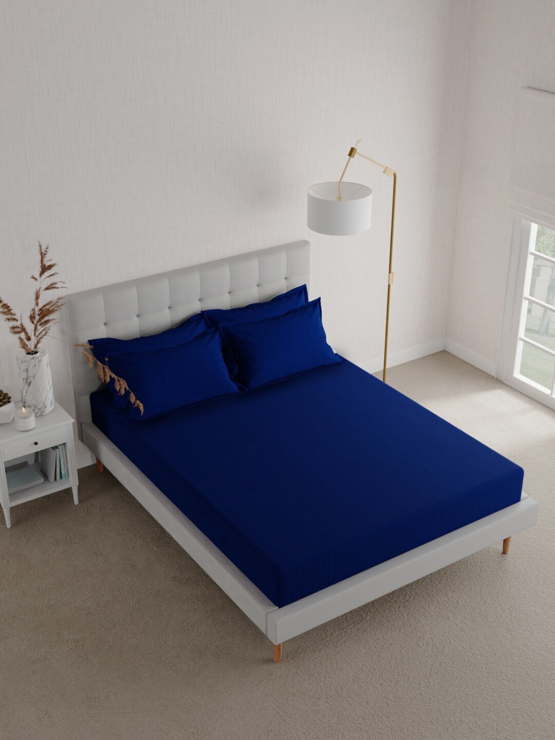 Boutique Living India Mussette Blue 600 TC King Bedsheet with 4 Pillow Covers