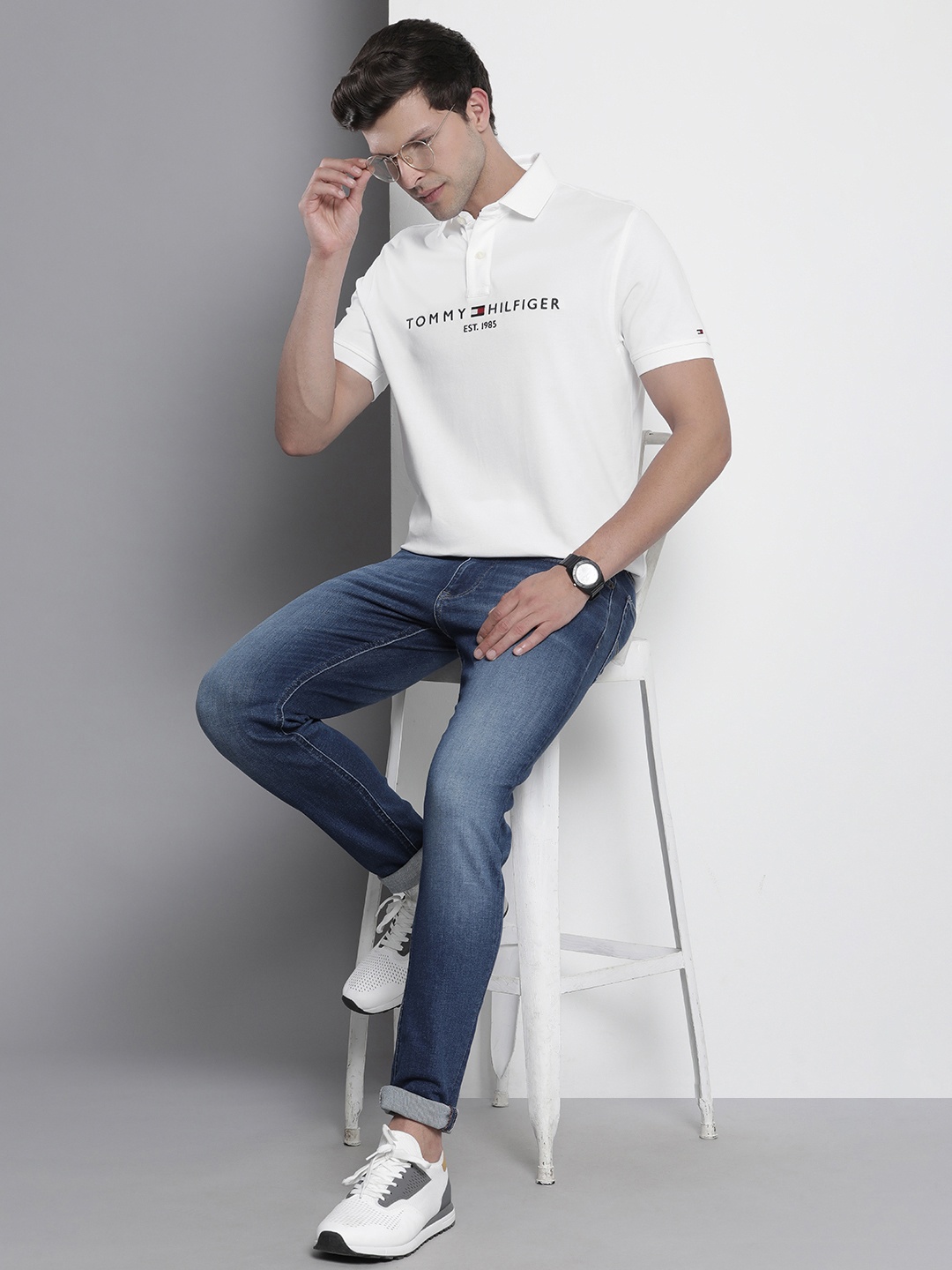 

Tommy Hilfiger Men Brand Logo Embroidered Polo Collar T-shirt, White