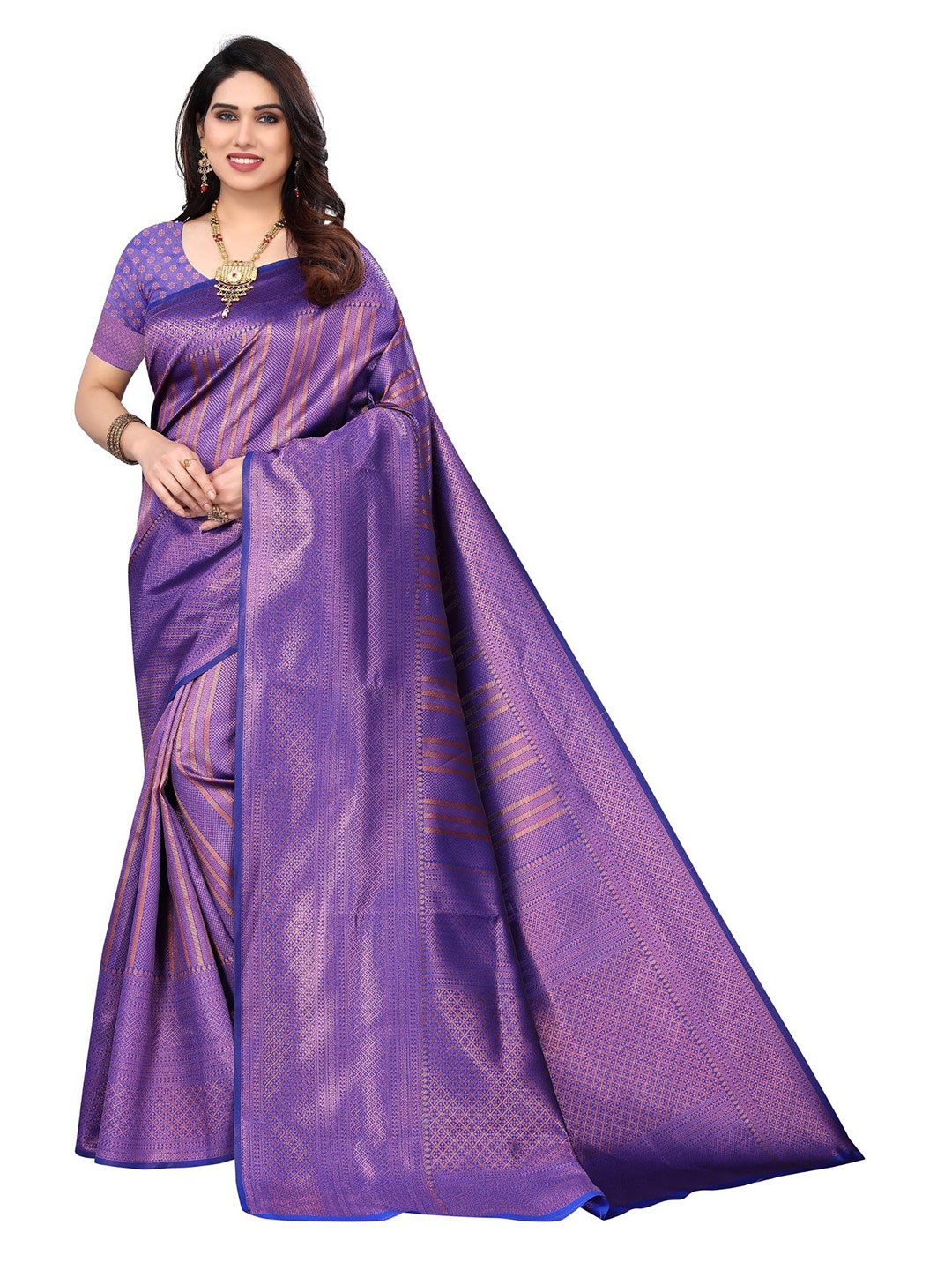 

AADVIKA Floral Zari Silk Blend Kanjeevaram Saree, Purple