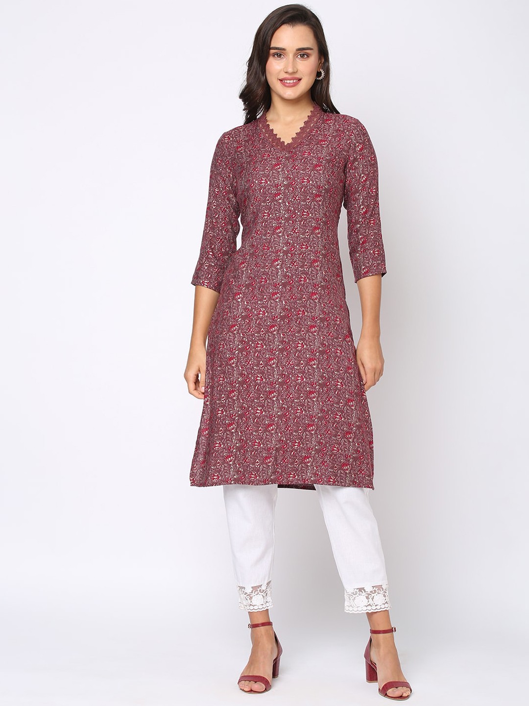 

Fusion Beats Floral Printed V-Neck Straight Kurta, Maroon