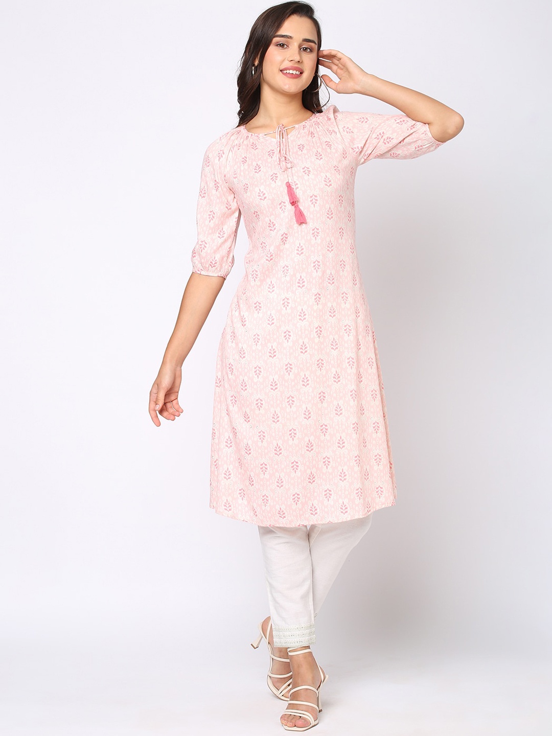 

Fusion Beats Women Floral Printed Kurta, Multi
