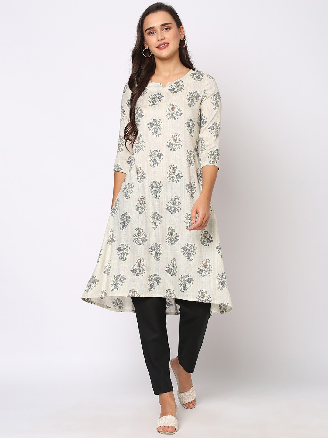 

Fusion Beats Women Paisley Printed Kurta, Cream