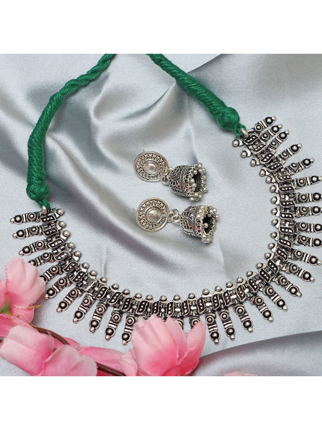 

Ozanoo Silver-Plated Oxidised Kolhapuri Necklace & Earrings