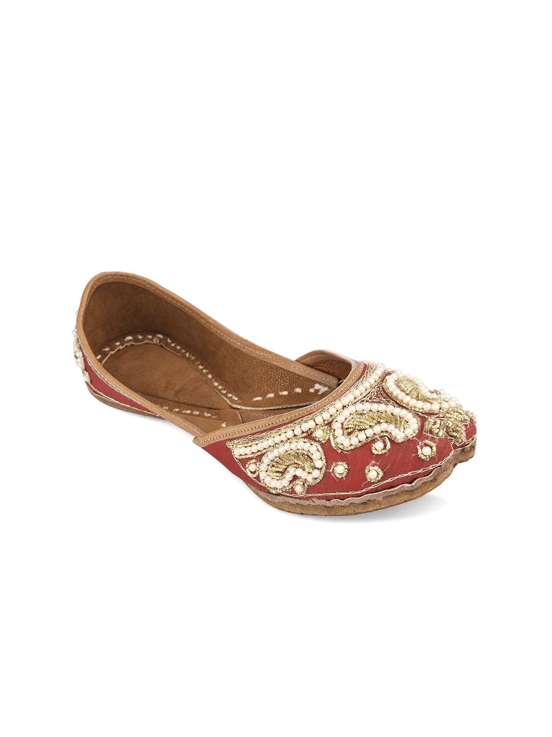 

DESI COLOUR Women Embellished Ethnic Mojaris Flats, Red