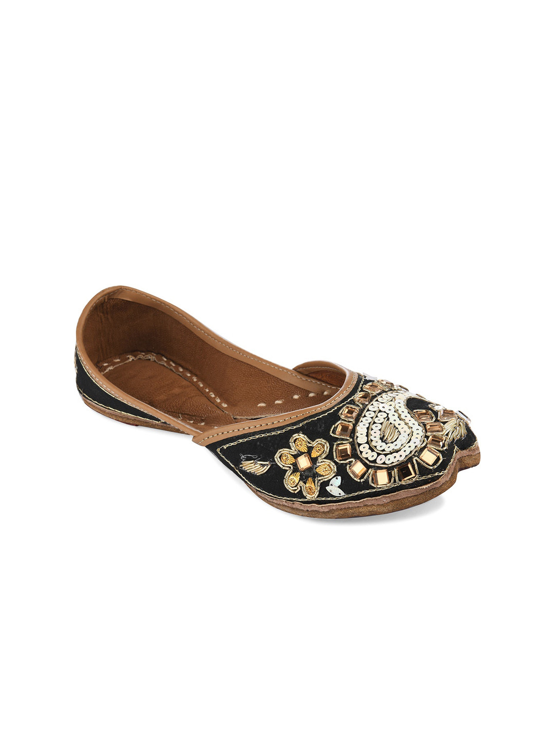 

DESI COLOUR Women Embellished Ethnic Mojaris Flats, Black