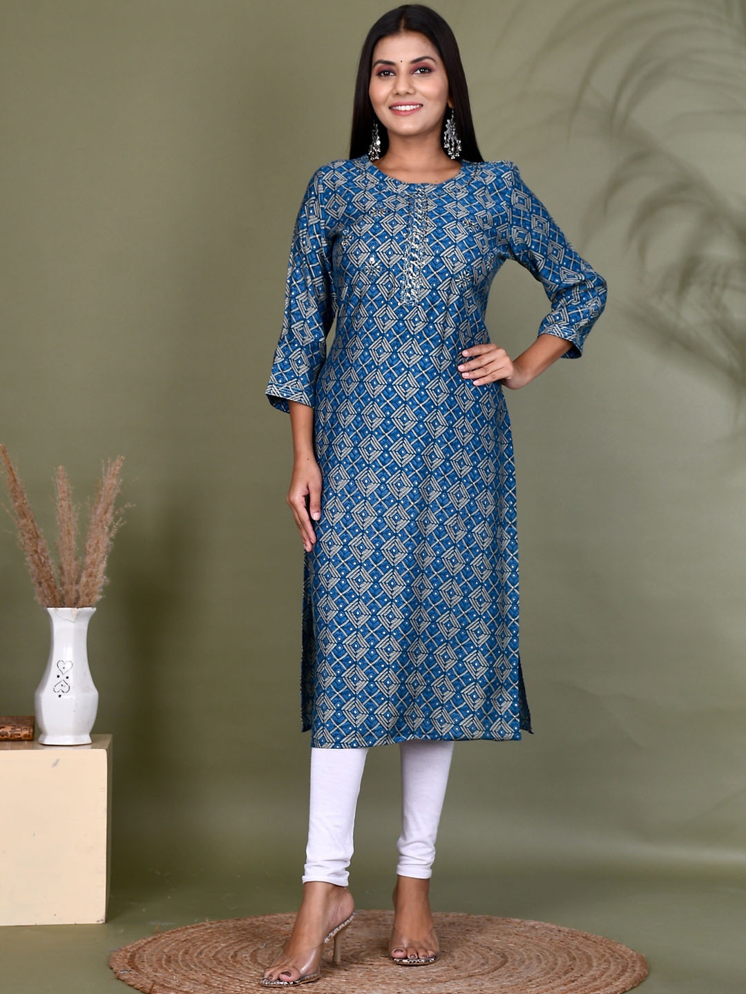 

Kesarya Ethnic Motifs Printed Block Print Straight Regular Kurta, Navy blue