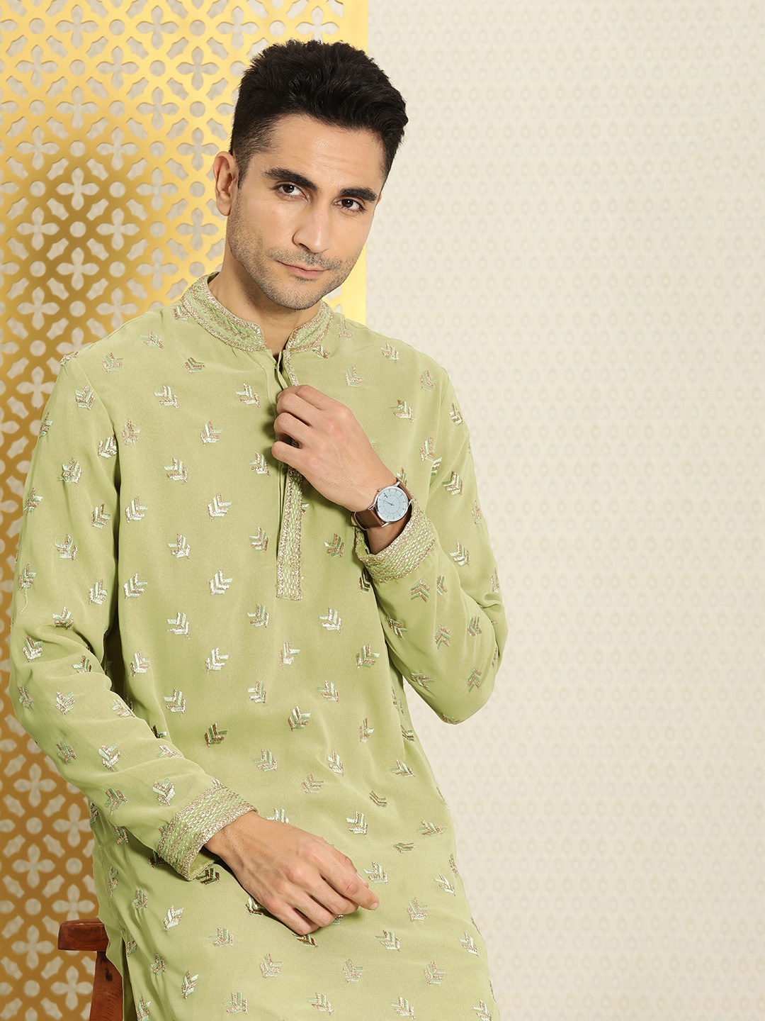 

House of Pataudi Jashn Zari Work Mandarin Collar Woven Kurta, Green