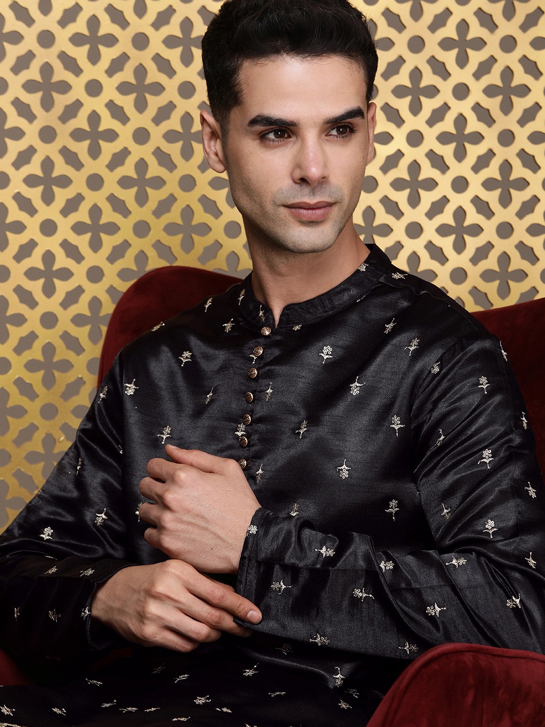

House of Pataudi Embroidered Sequined Floral Rozana Kurta, Black
