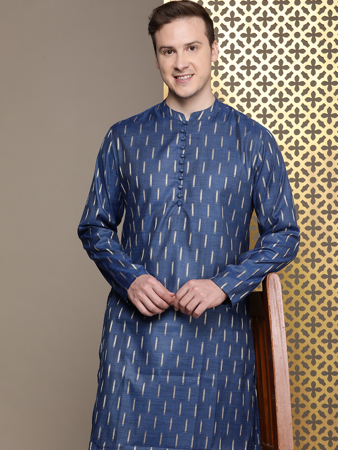 

House of Pataudi Woven Design Rozana Kurta, Navy blue