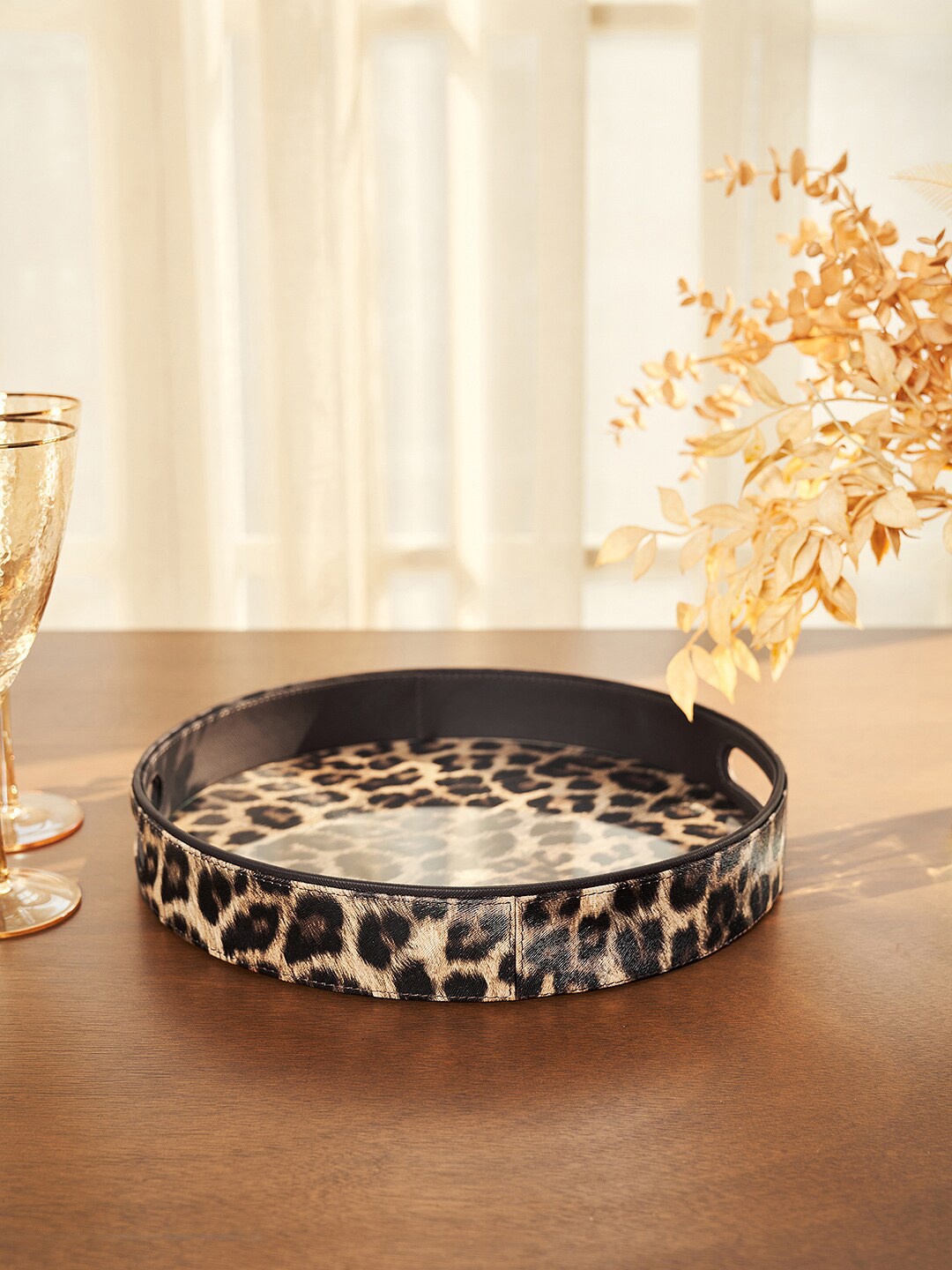 

Pure Home and Living Brown & Cream Leopard Printed Round Serving Tray
