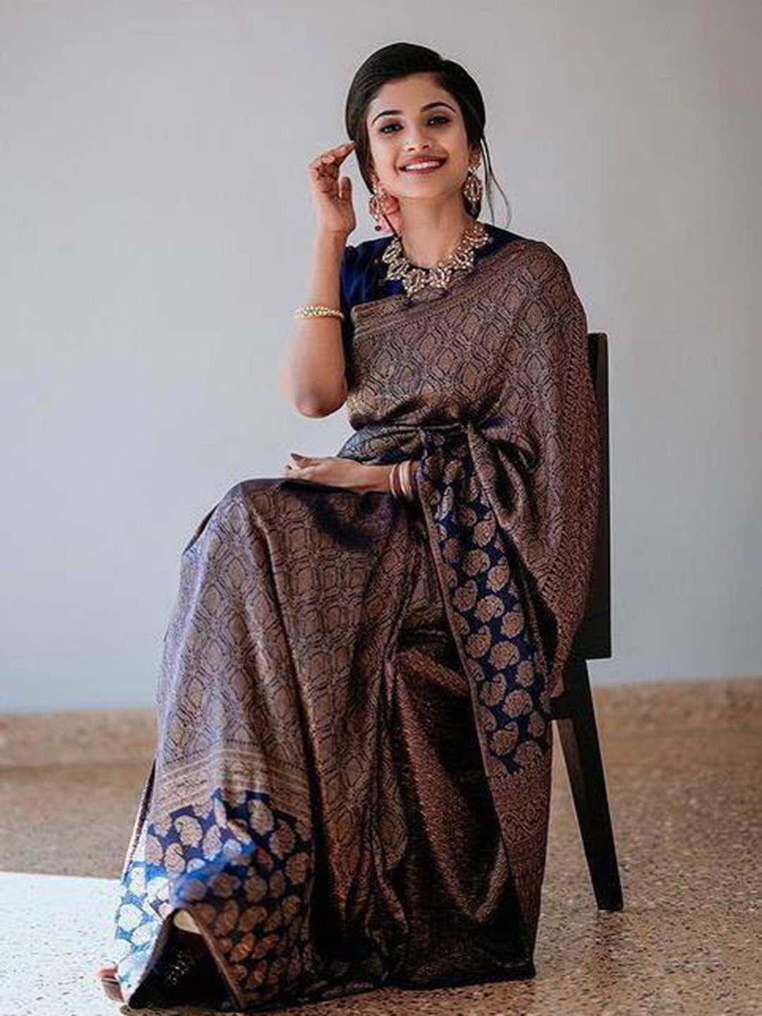 

TIEXA Paisley Zari Pure Silk Banarasi Saree, Navy blue