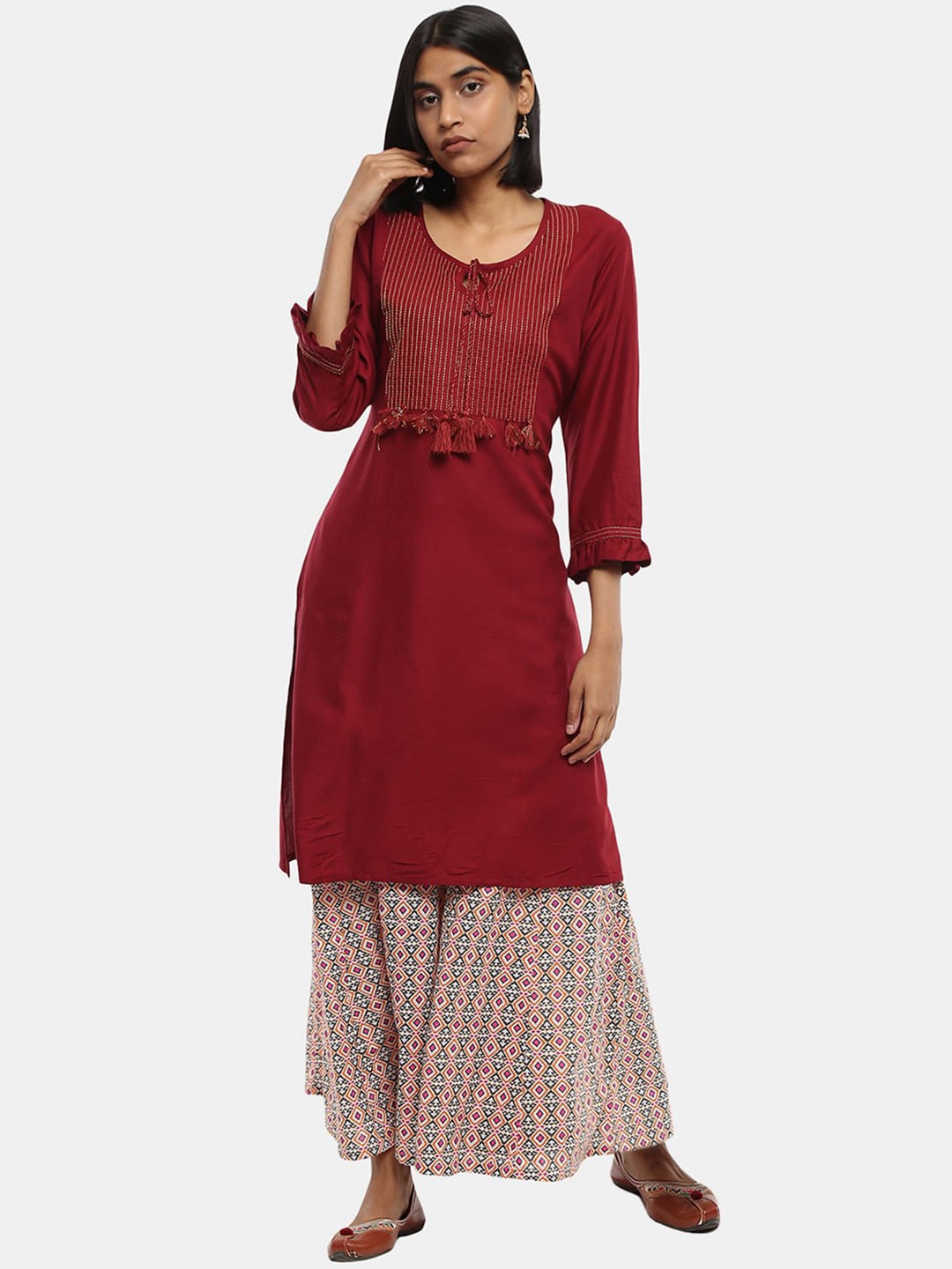 

V-Mart Women Yoke Design Kurta, Maroon