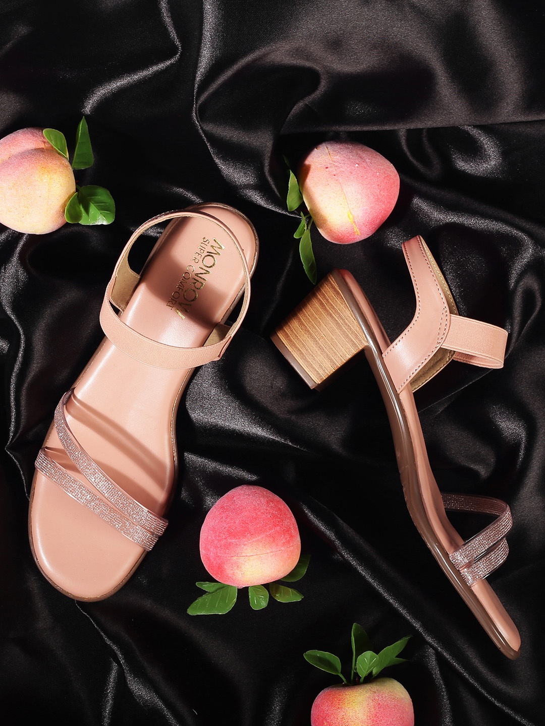 

Monrow Pink PU Block Sandals