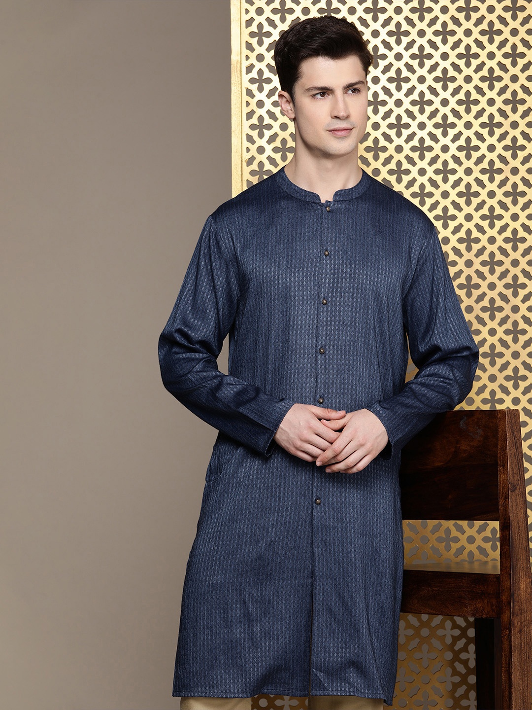 

House of Pataudi Woven Design Mandarin Collar Jashn Kurta, Blue