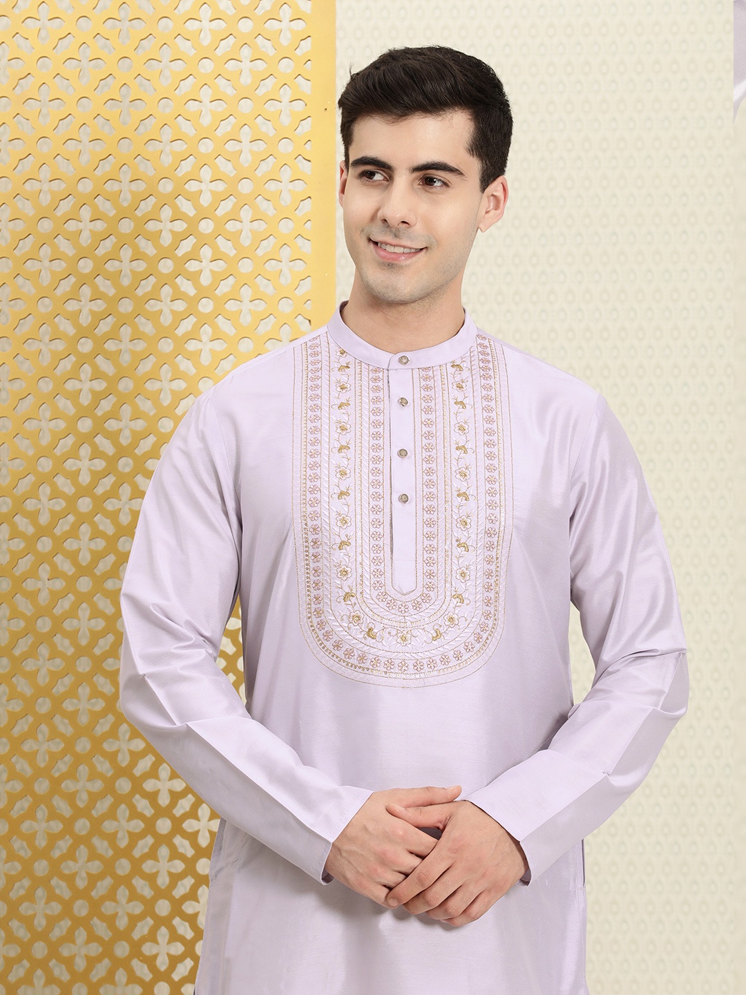 

House of Pataudi Jashn Yoke Design Sequined Zari Work Floral Kurta, Lavender