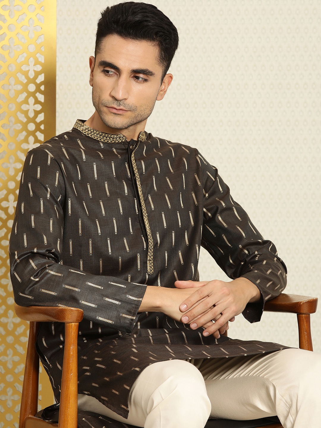 

House of Pataudi Men Woven Design Straight Mandarin Collar Rozana Kurta, Charcoal
