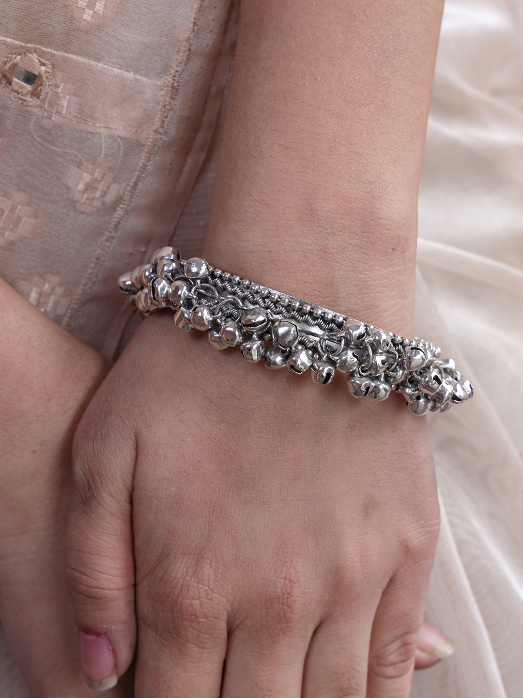 

Ozanoo Women Silver Oxidised Kada Bracelet
