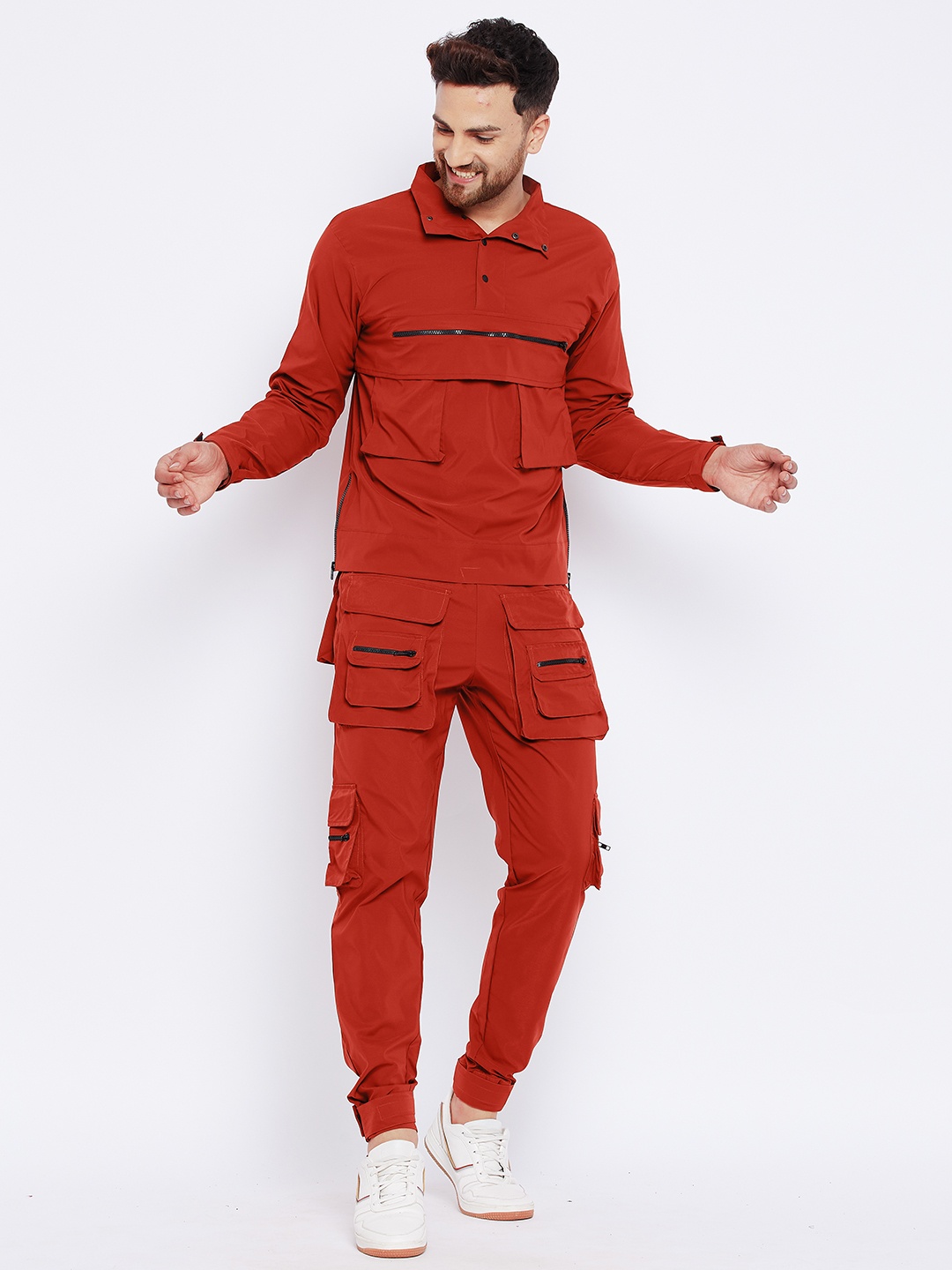 

FUGAZEE Men Solid Long Sleeves Tailored Jacket, Red