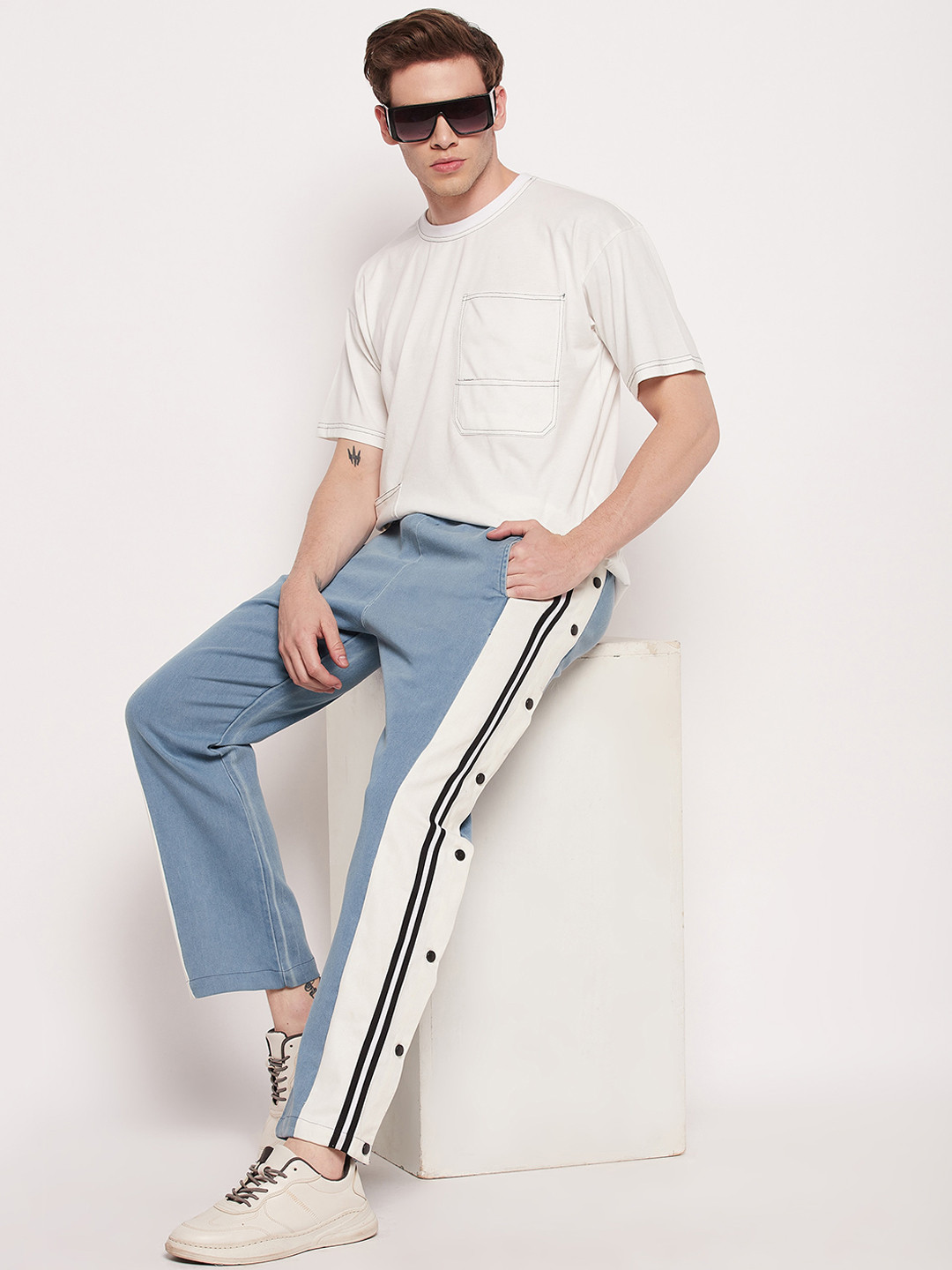 

FUGAZEE Men Relaxed-Fit Flared Track Pants, Blue