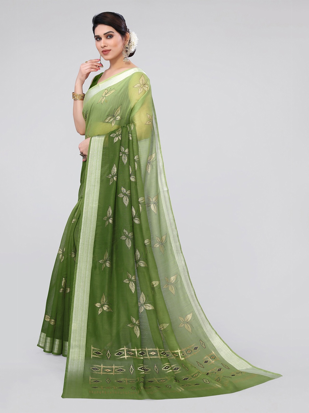 

MIRCHI FASHION Printed Zari Saree, Green